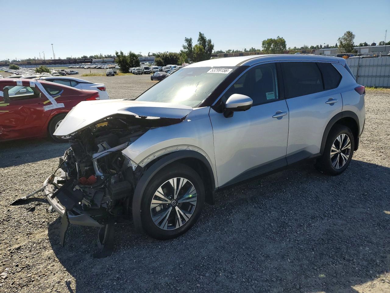 Salvage Nissan Rogue Image