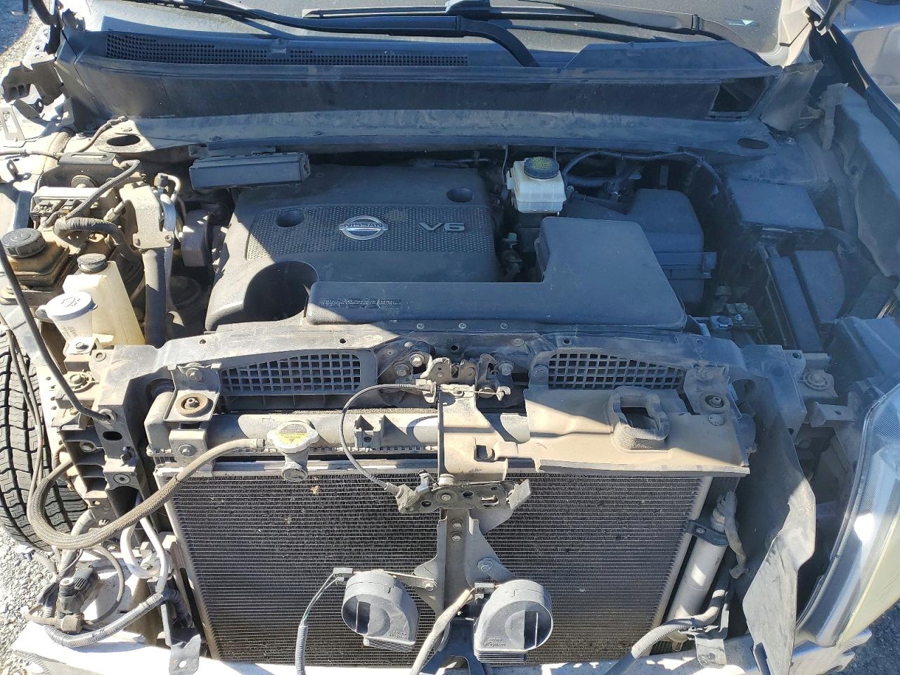 Nissan Pathfinder S