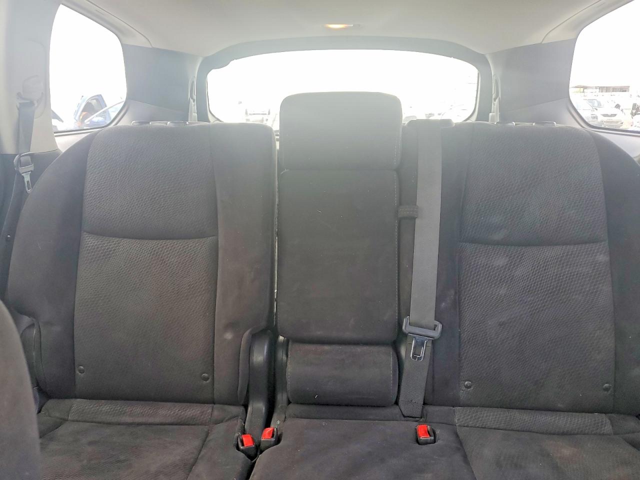 Nissan Pathfinder S