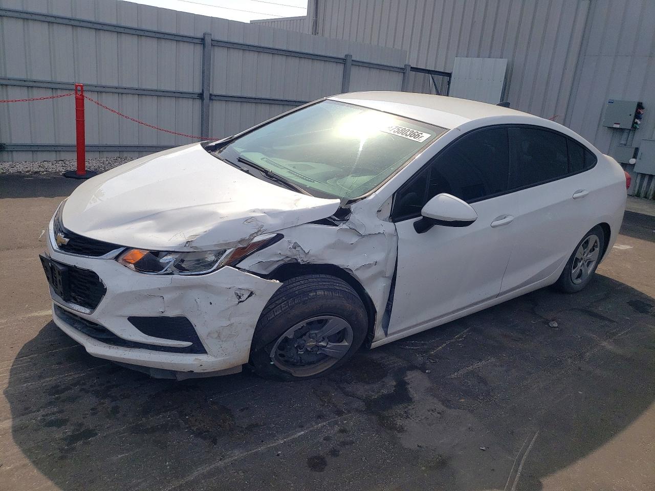 Salvage Chevrolet Cruze Image