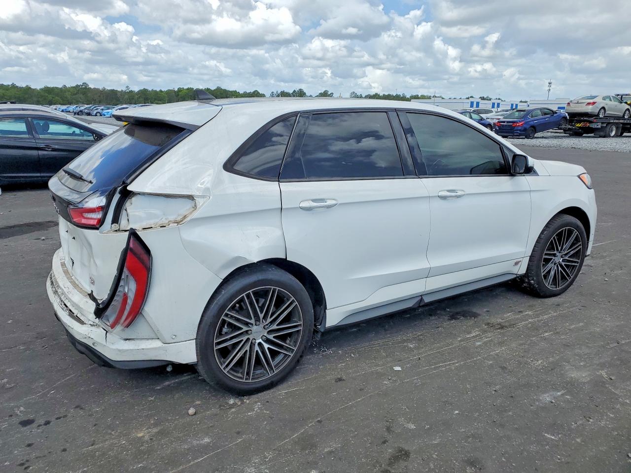 Ford Edge St