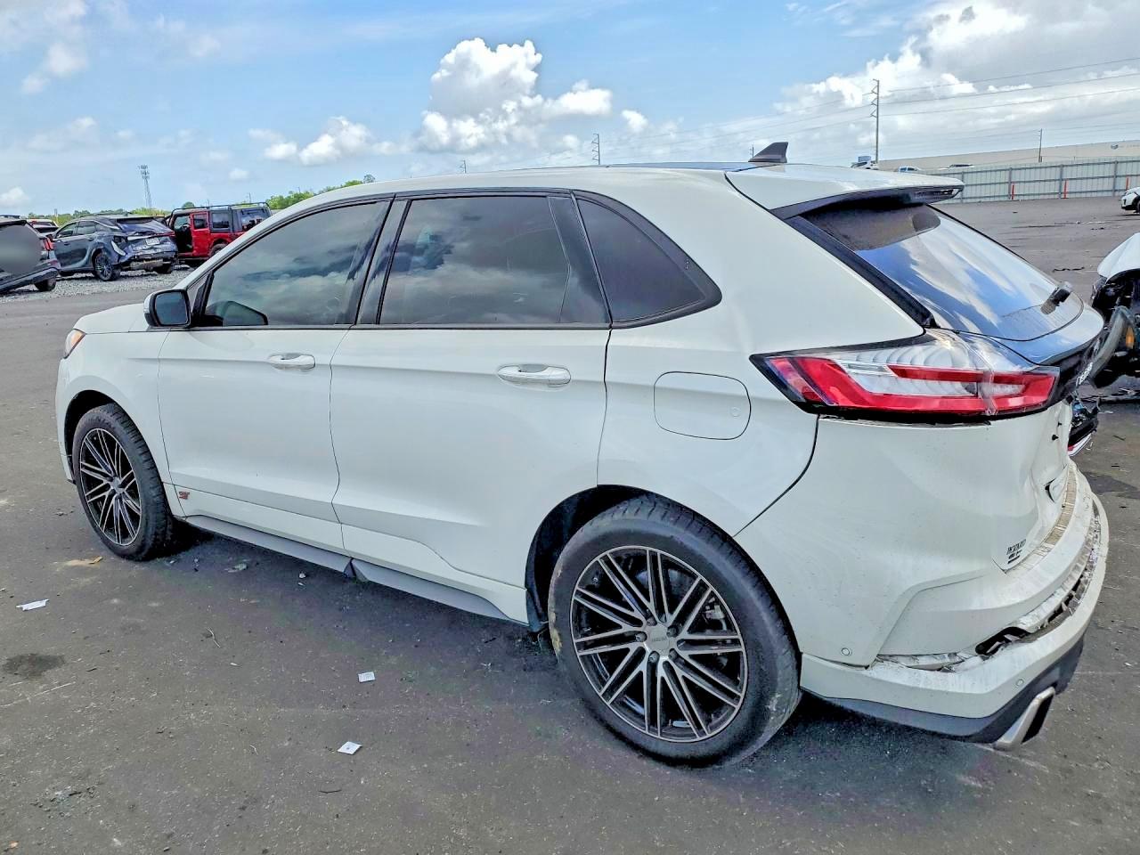 Ford Edge St