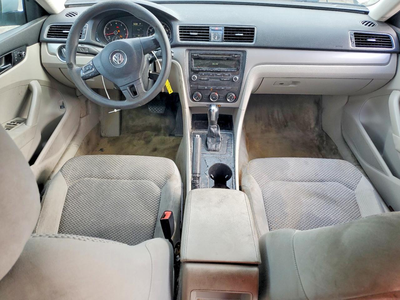 Volkswagen Passat S