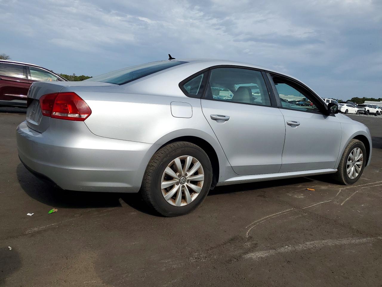 Volkswagen Passat S