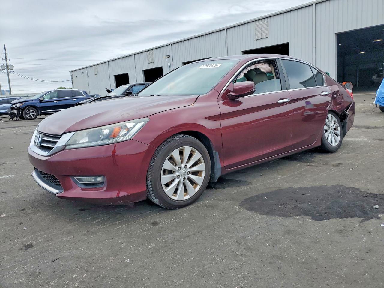 Salvage Honda Accord Image