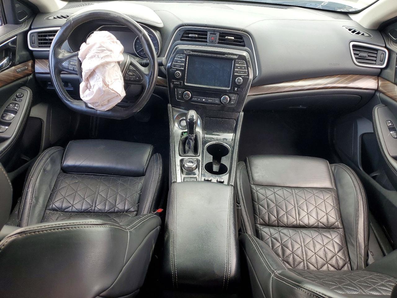 Nissan Maxima Platinum