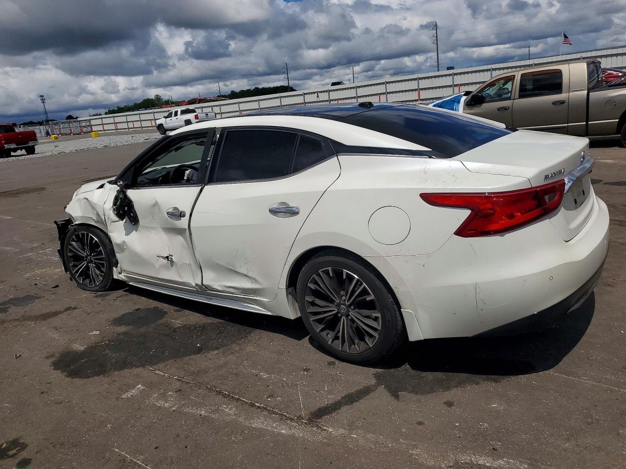 Nissan Maxima Platinum
