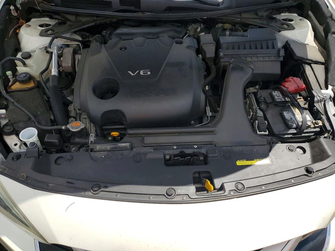 Nissan Maxima Platinum