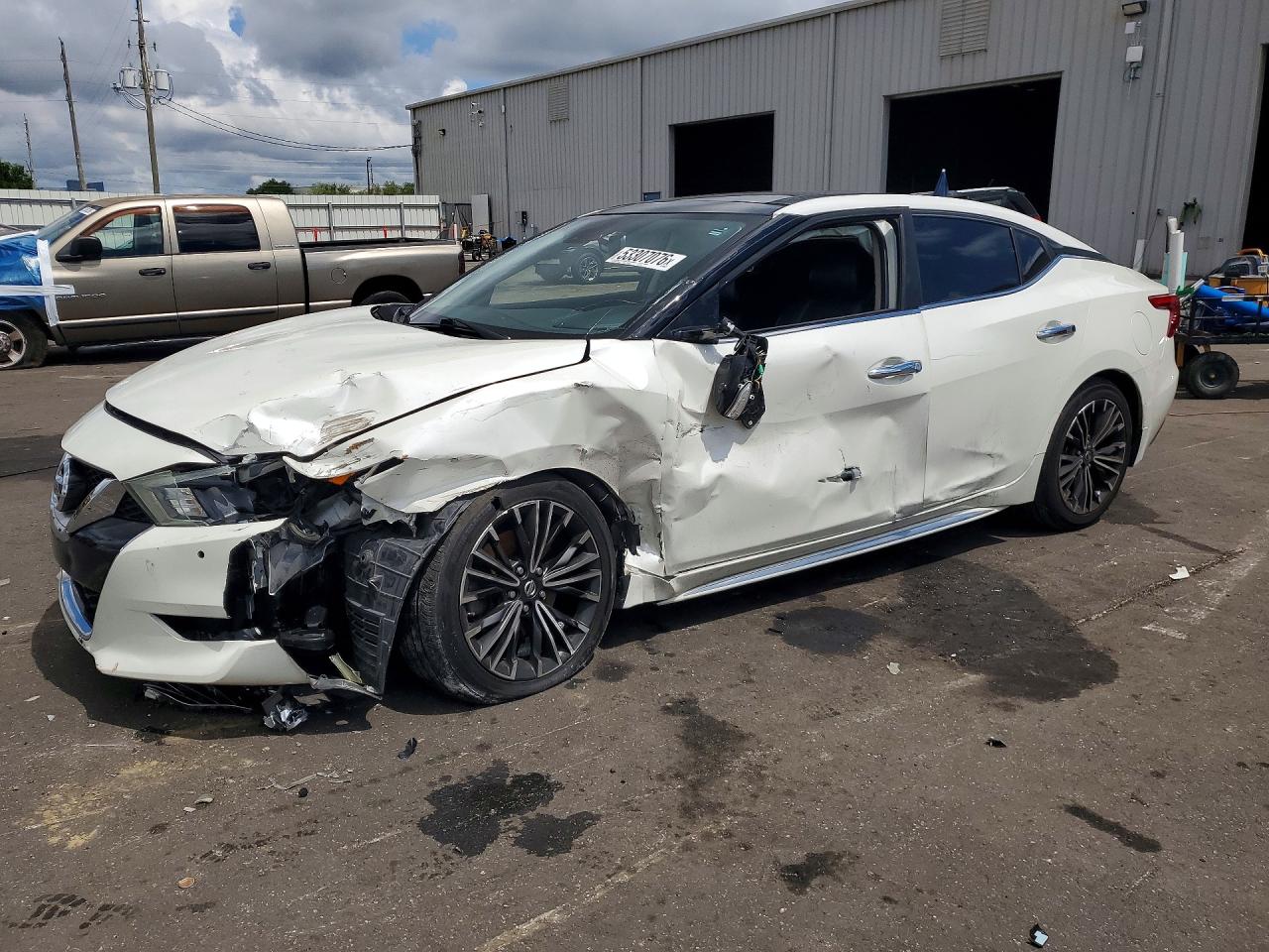 Nissan Maxima Platinum