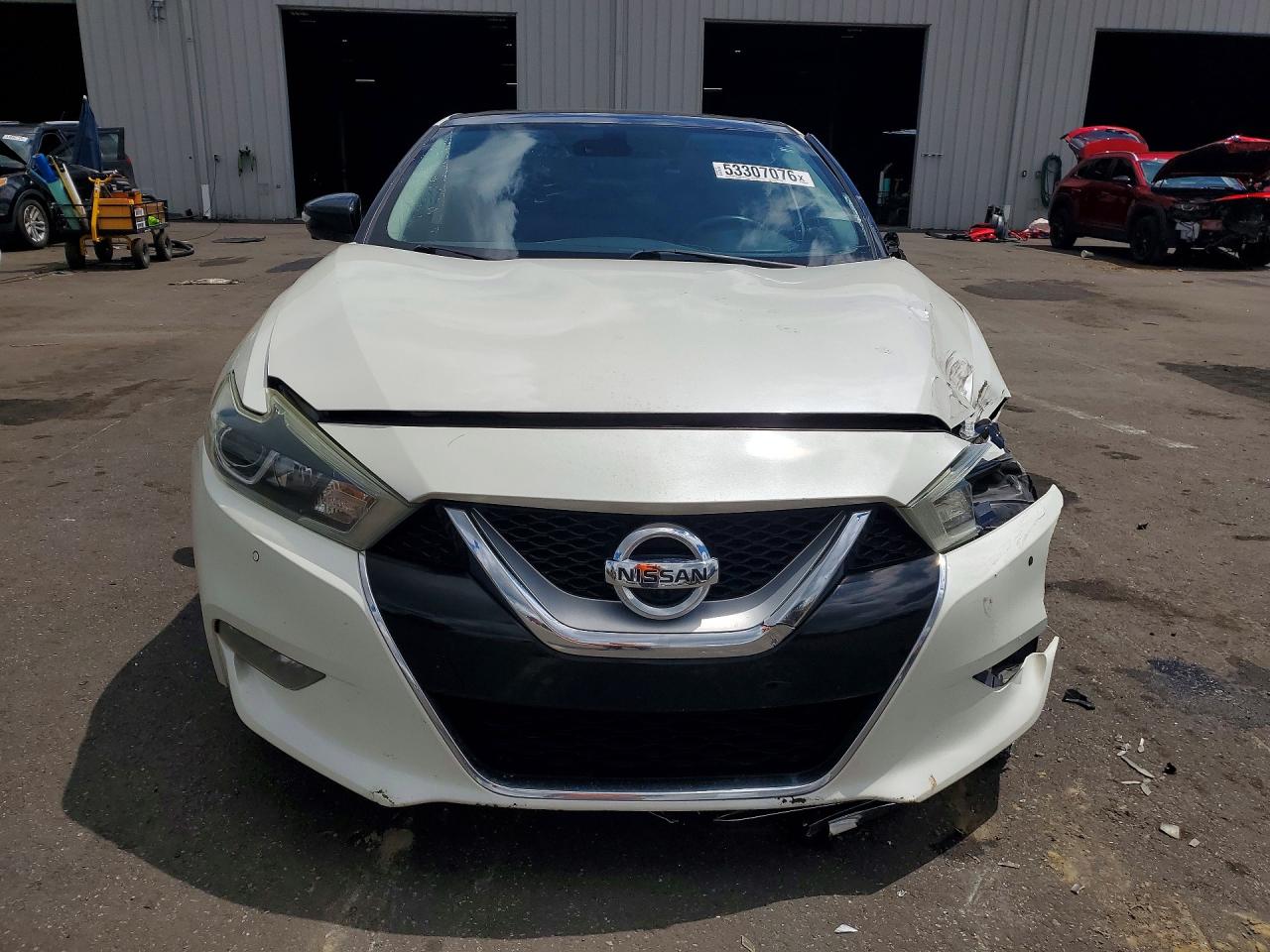 Nissan Maxima Platinum