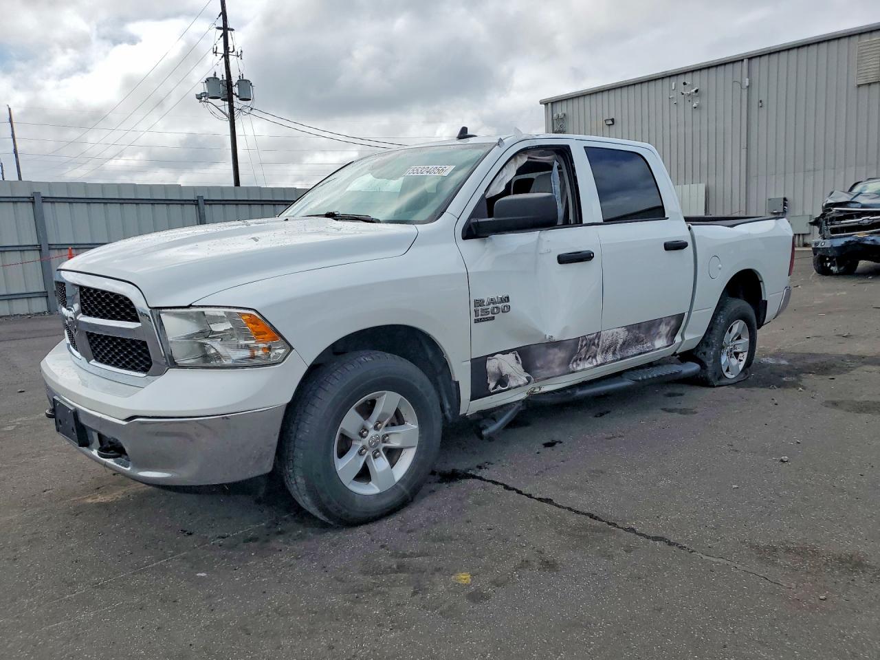 Salvage Ram 1500 Image