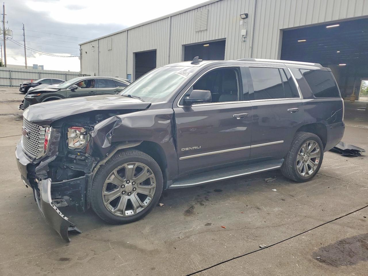 2016 GMC Yukon 1GKS2CKJ7GR******