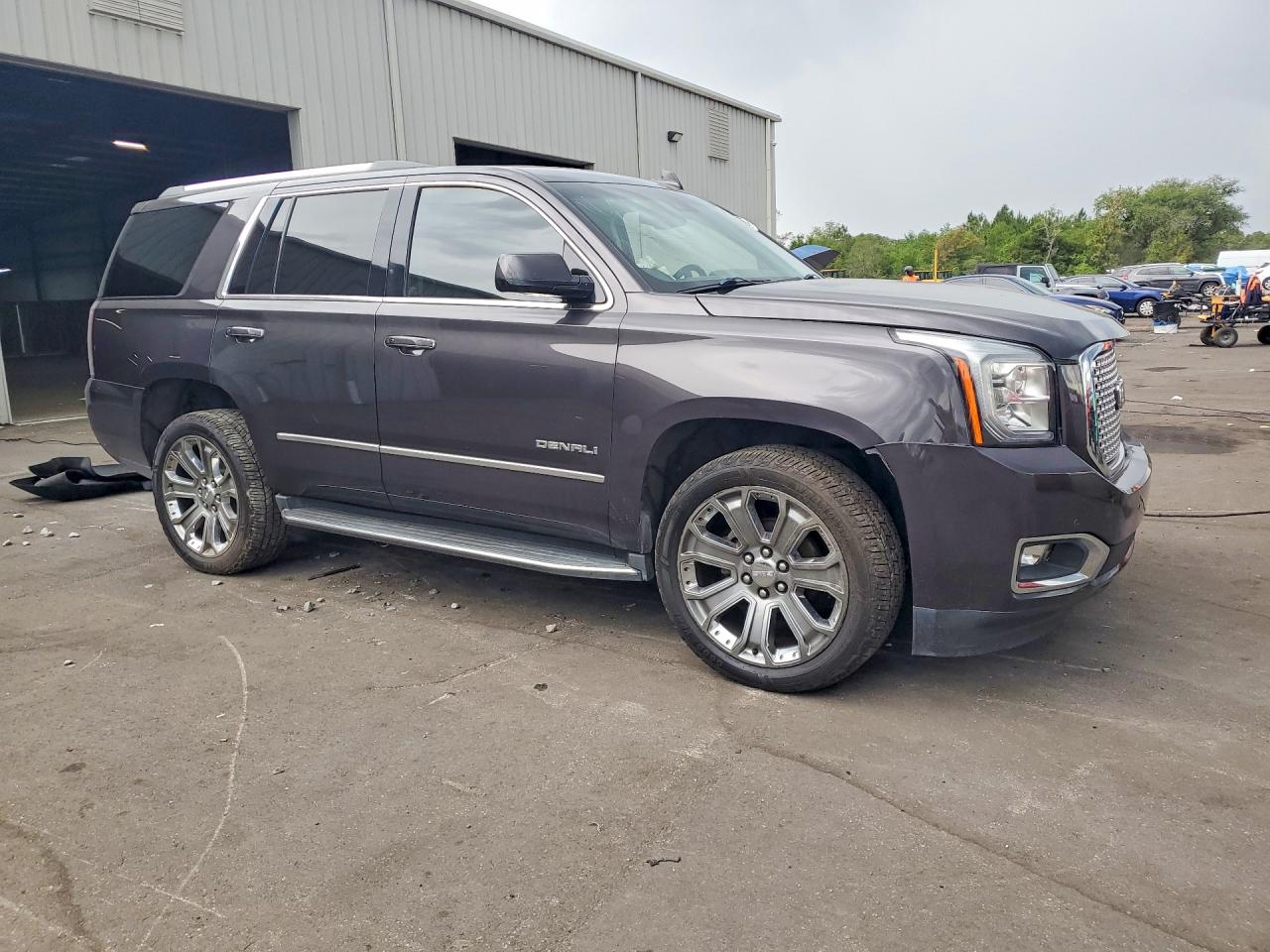GMC Yukon Denali