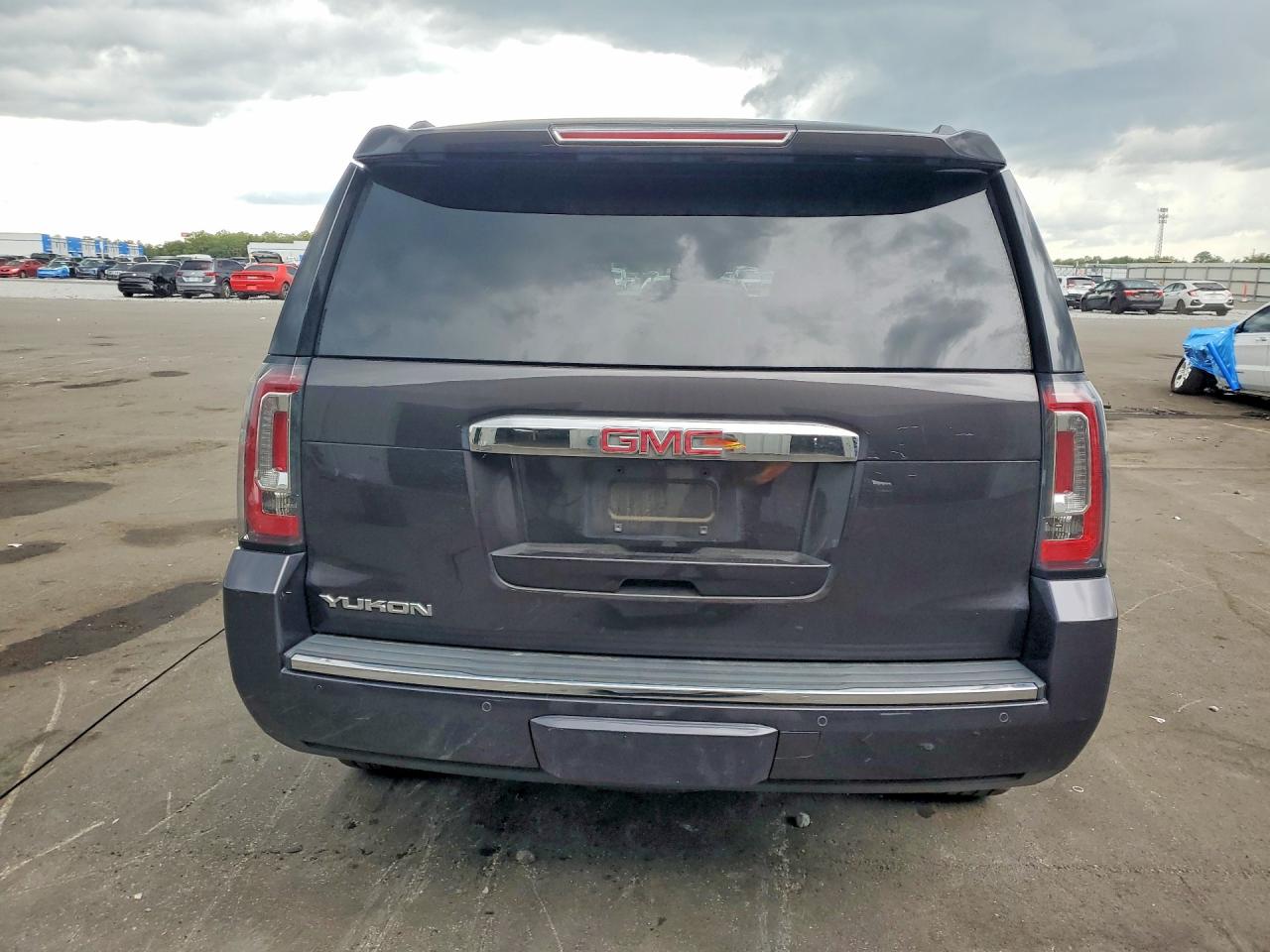 GMC Yukon Denali