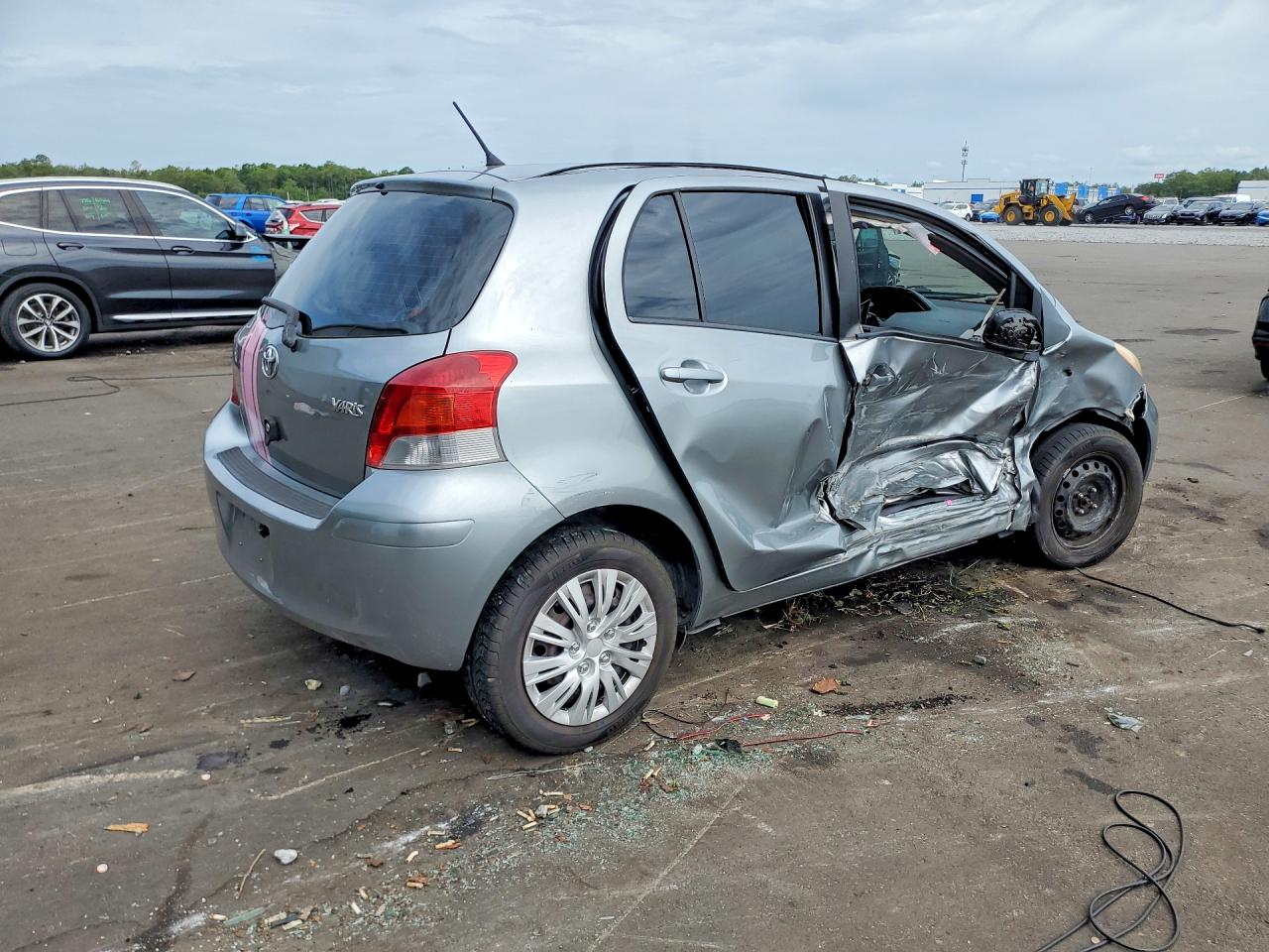 Toyota Yaris Base