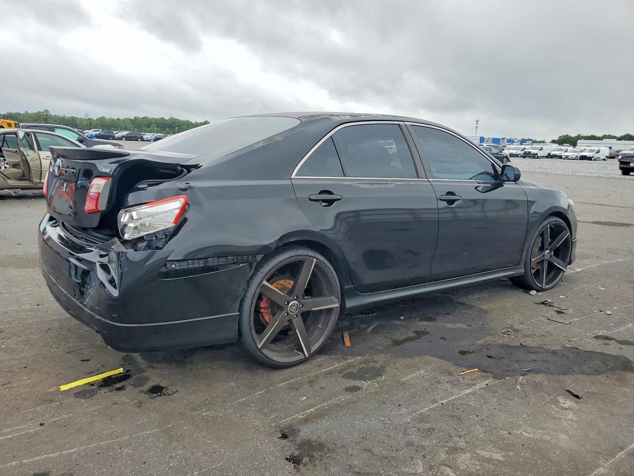 Toyota Camry Se V6