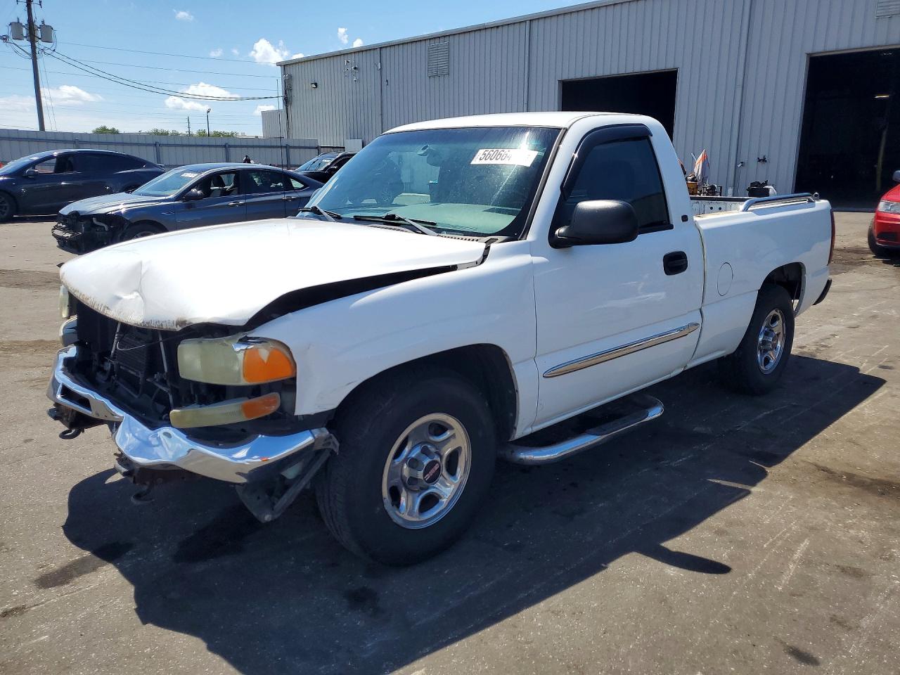 Salvage GMC Sierra Image