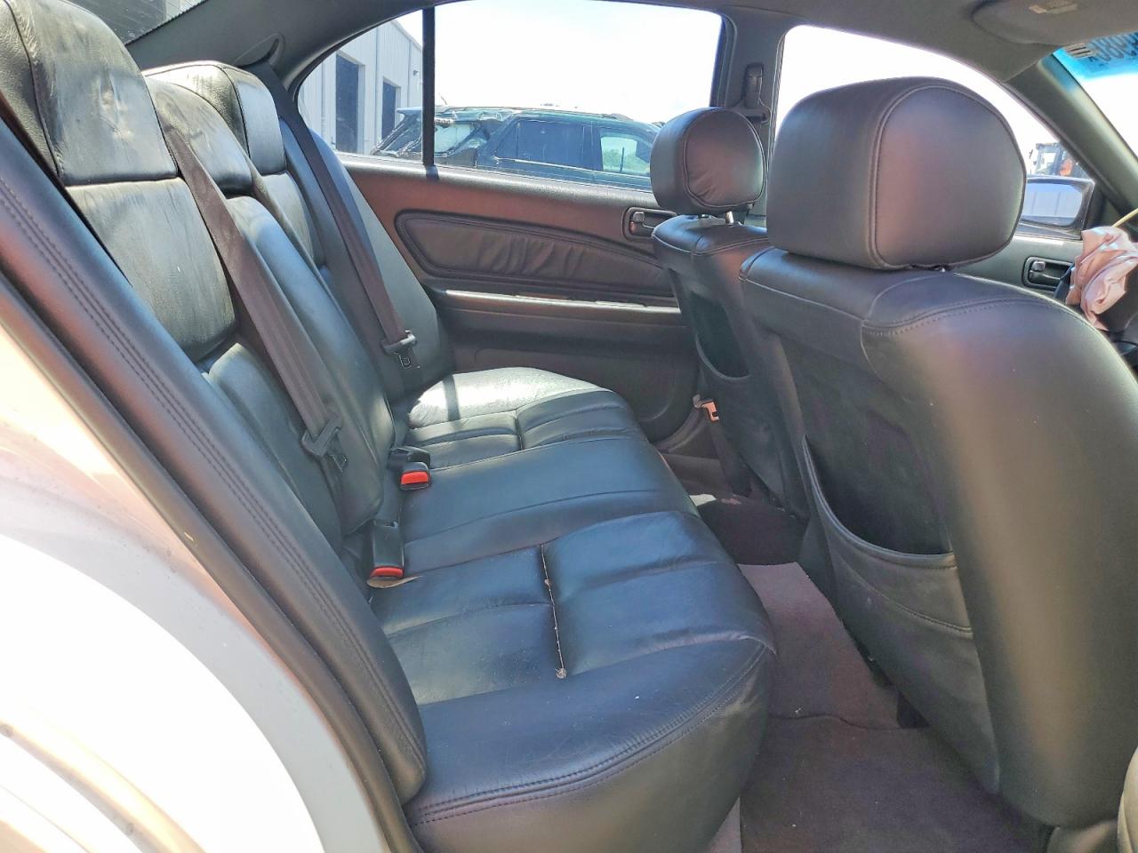 Nissan Maxima Gxe