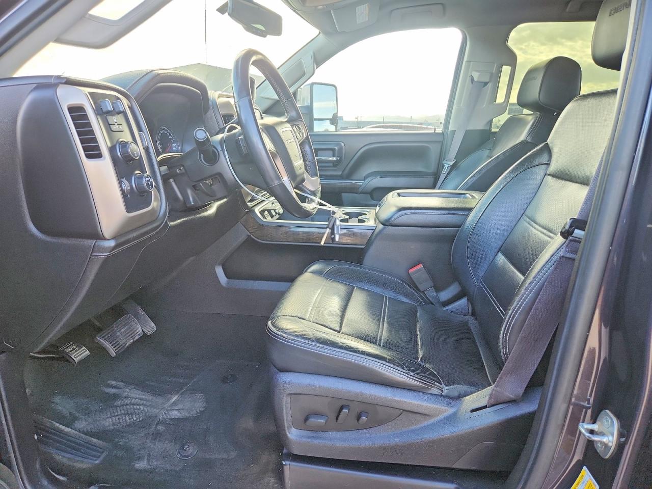 GMC Sierra K2500 Denali