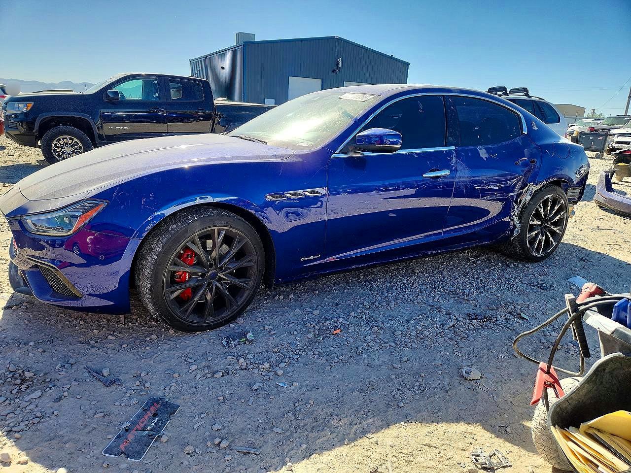 Salvage Maserati Ghibli Image