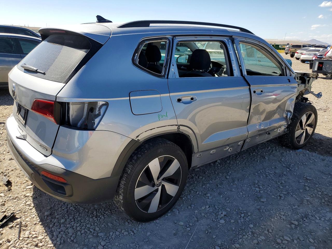 Volkswagen Taos S