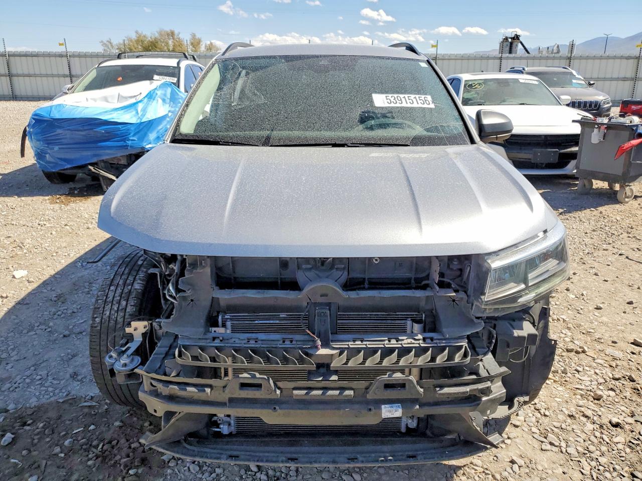Volkswagen Taos S