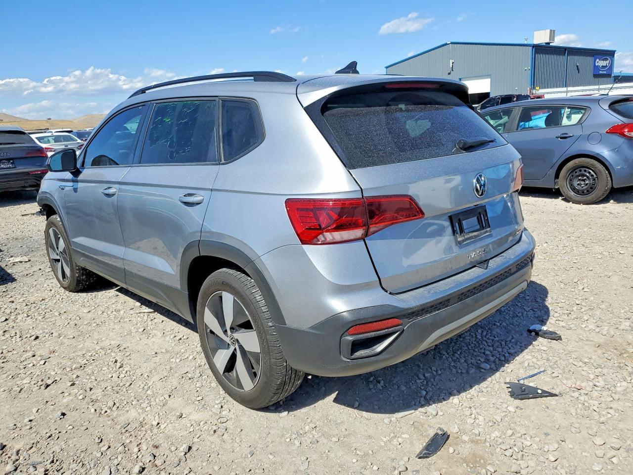 Volkswagen Taos S