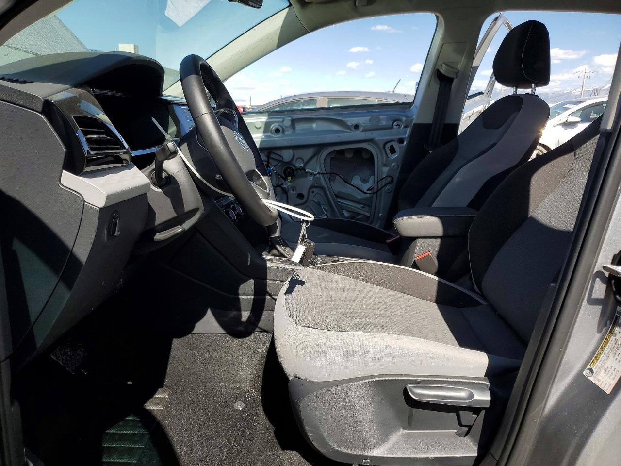 Volkswagen Taos S