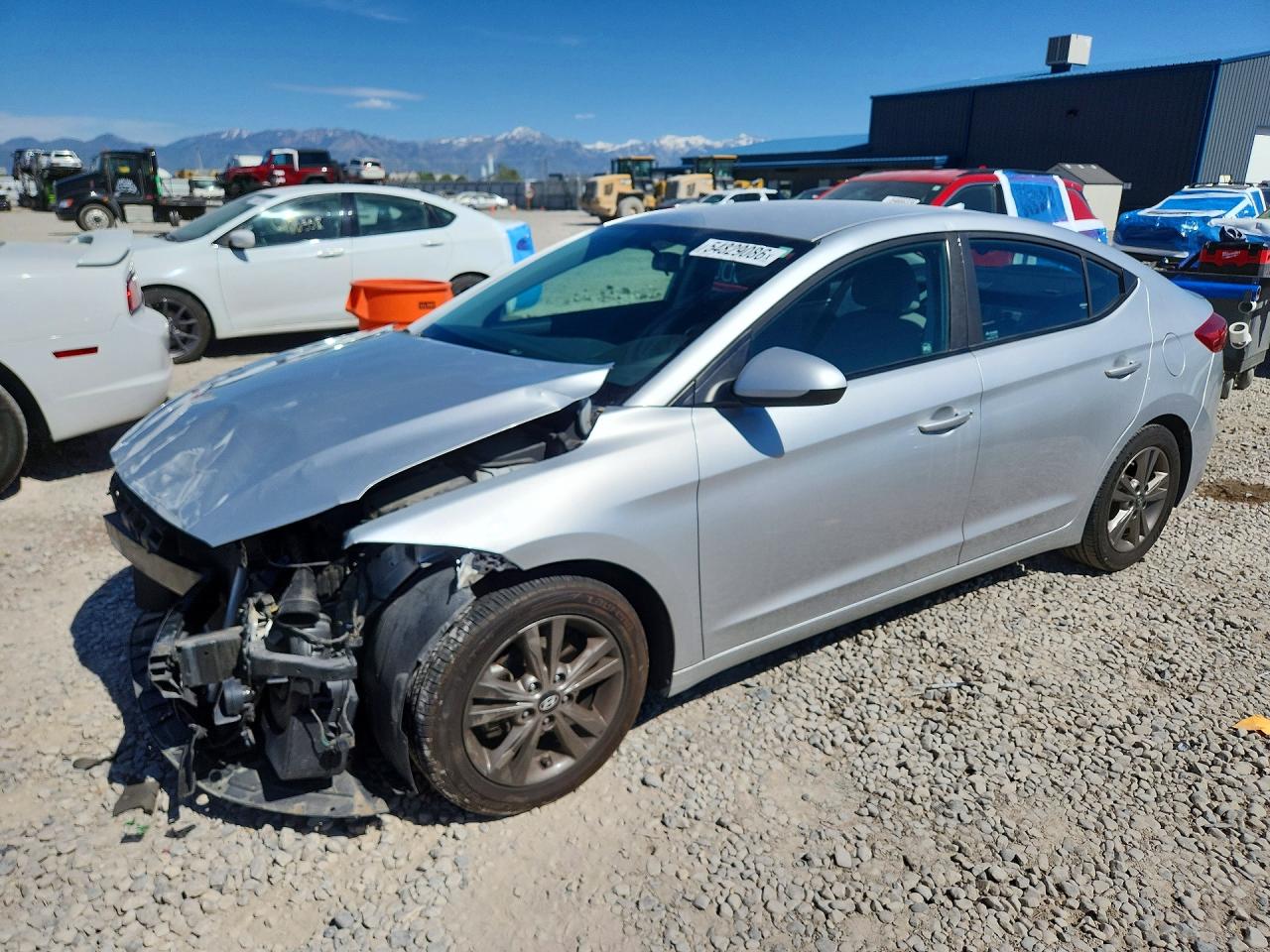 Salvage Hyundai ELANTRA Image