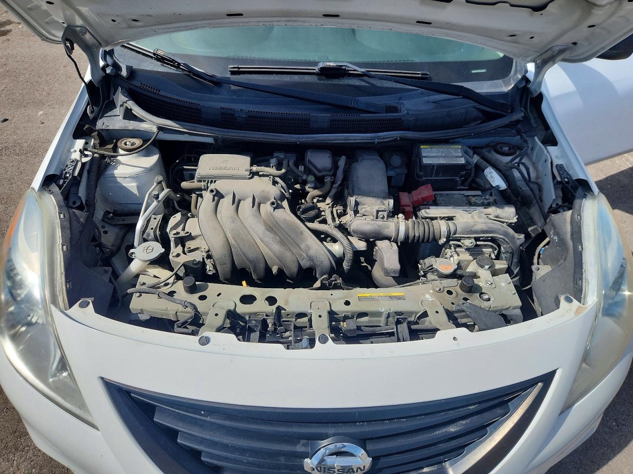 Nissan Versa 1.6 S Plus