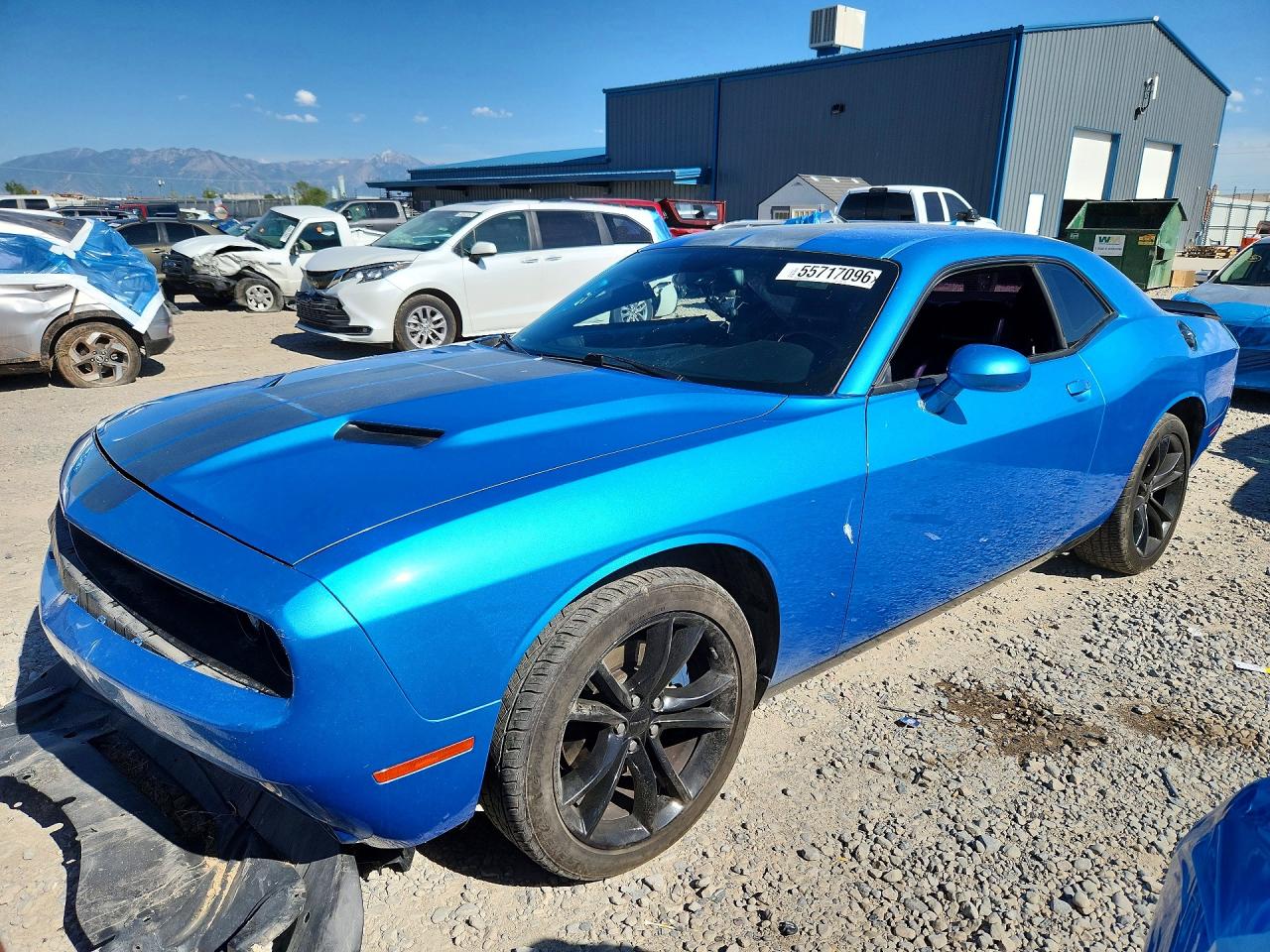 Salvage Dodge Challenger Image