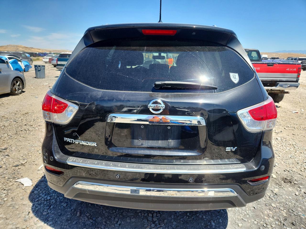 Nissan Pathfinder Sv
