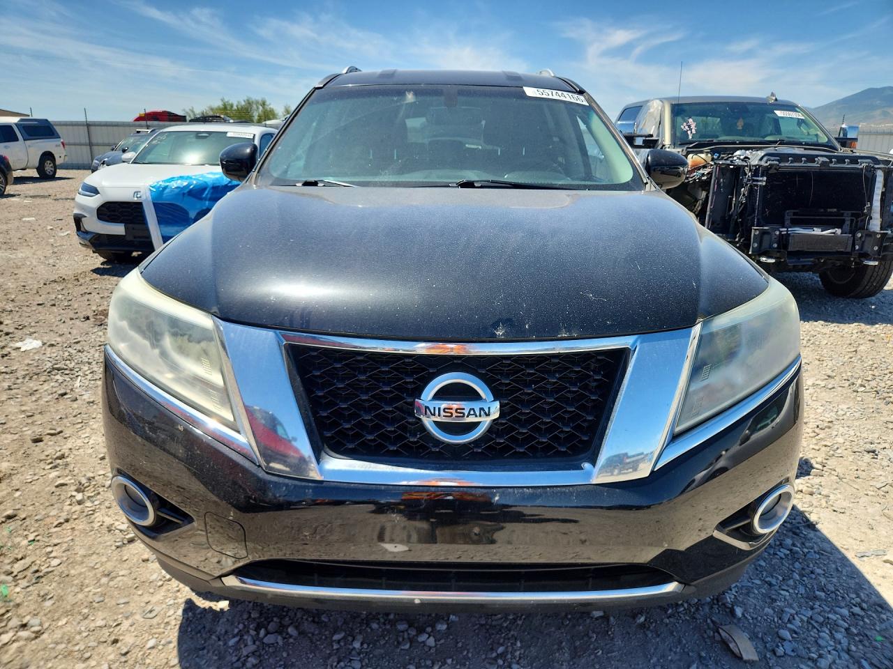 Nissan Pathfinder Sv