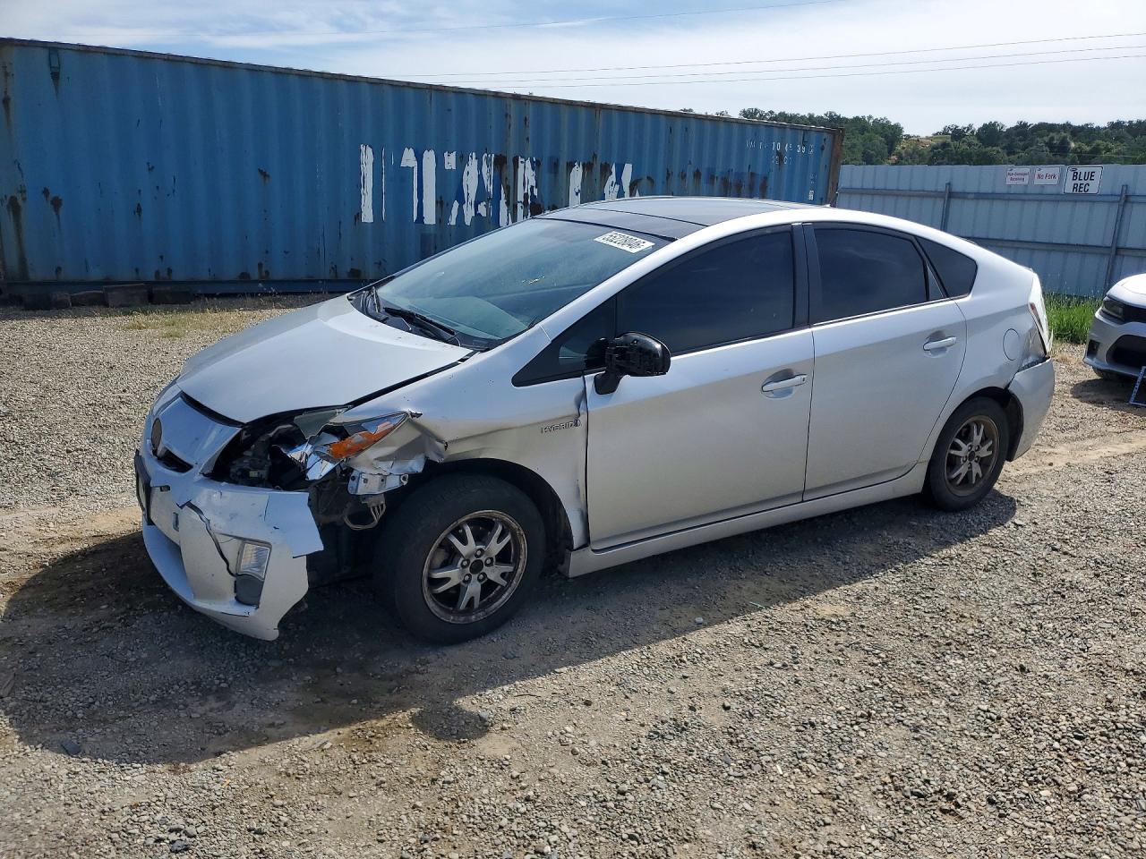 Salvage Toyota Prius Image