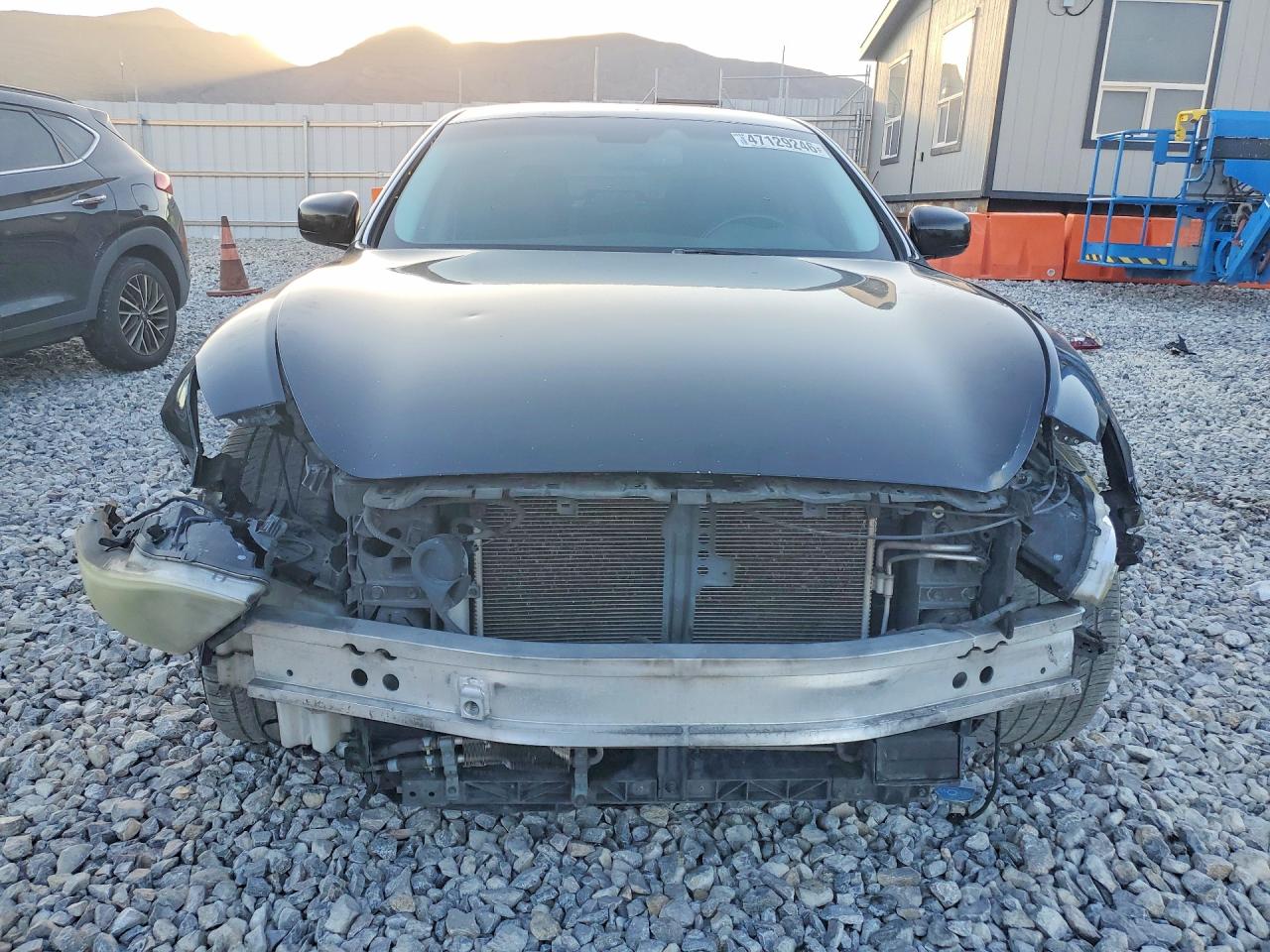 INFINITI M37 Base