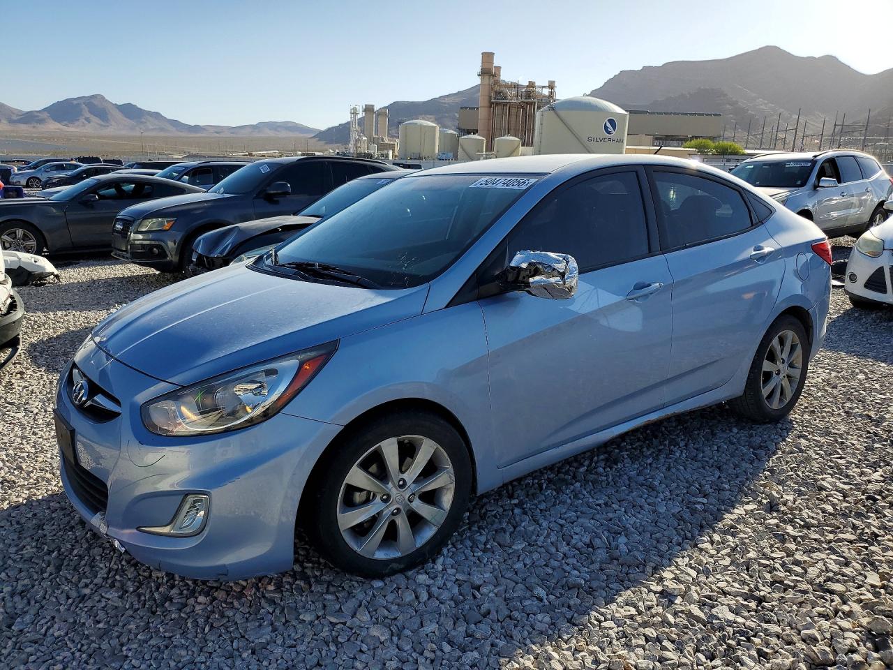 Salvage Hyundai ACCENT Image