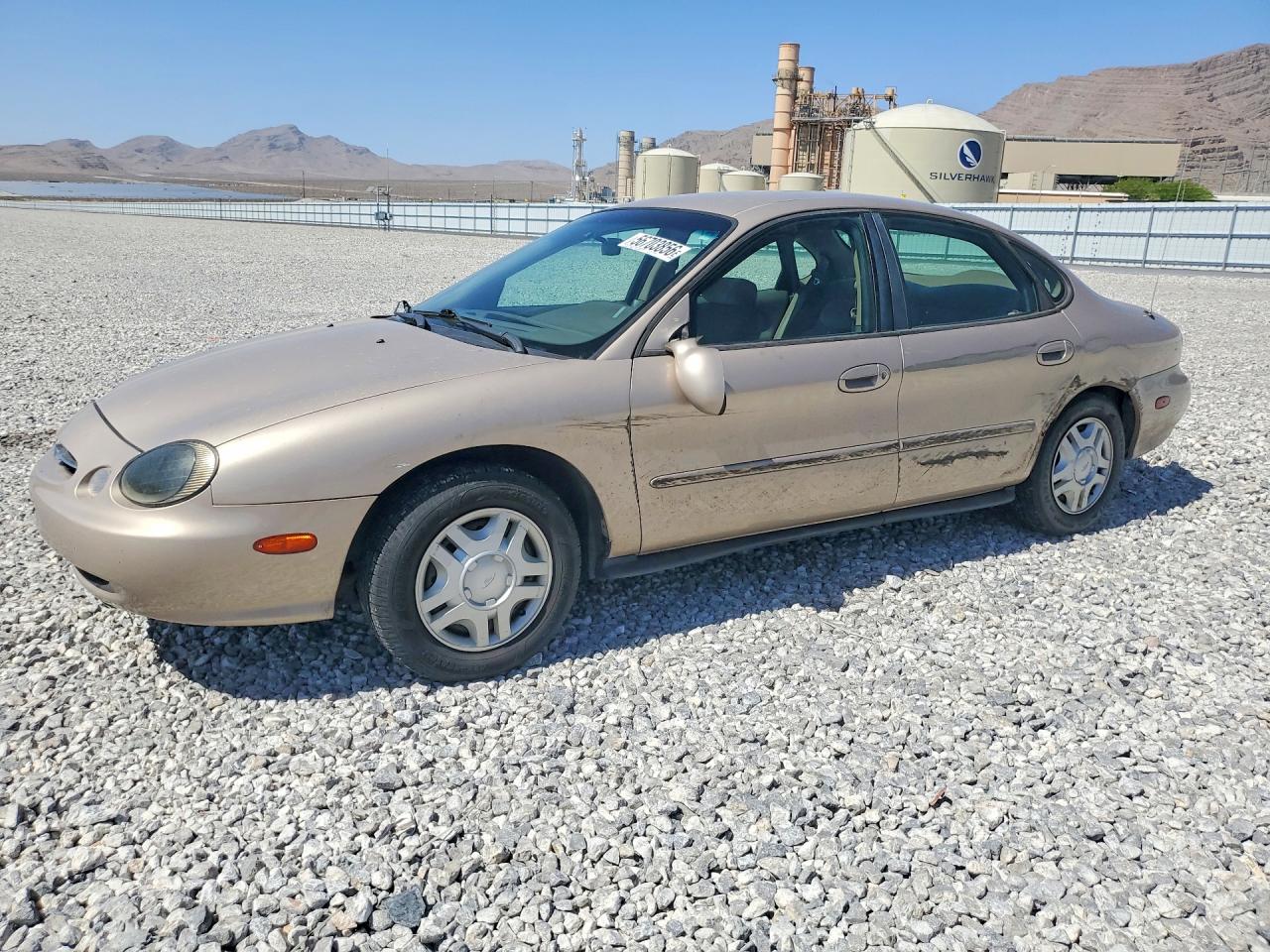 Salvage Ford Taurus Image