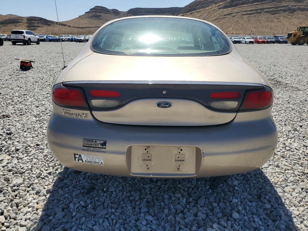 Ford Taurus Se