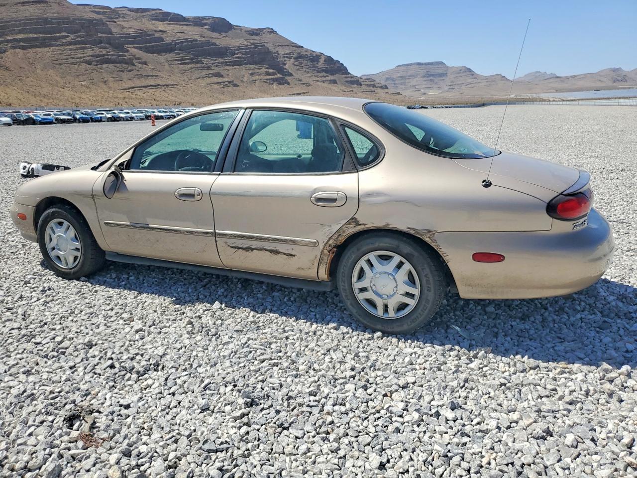 Ford Taurus Se