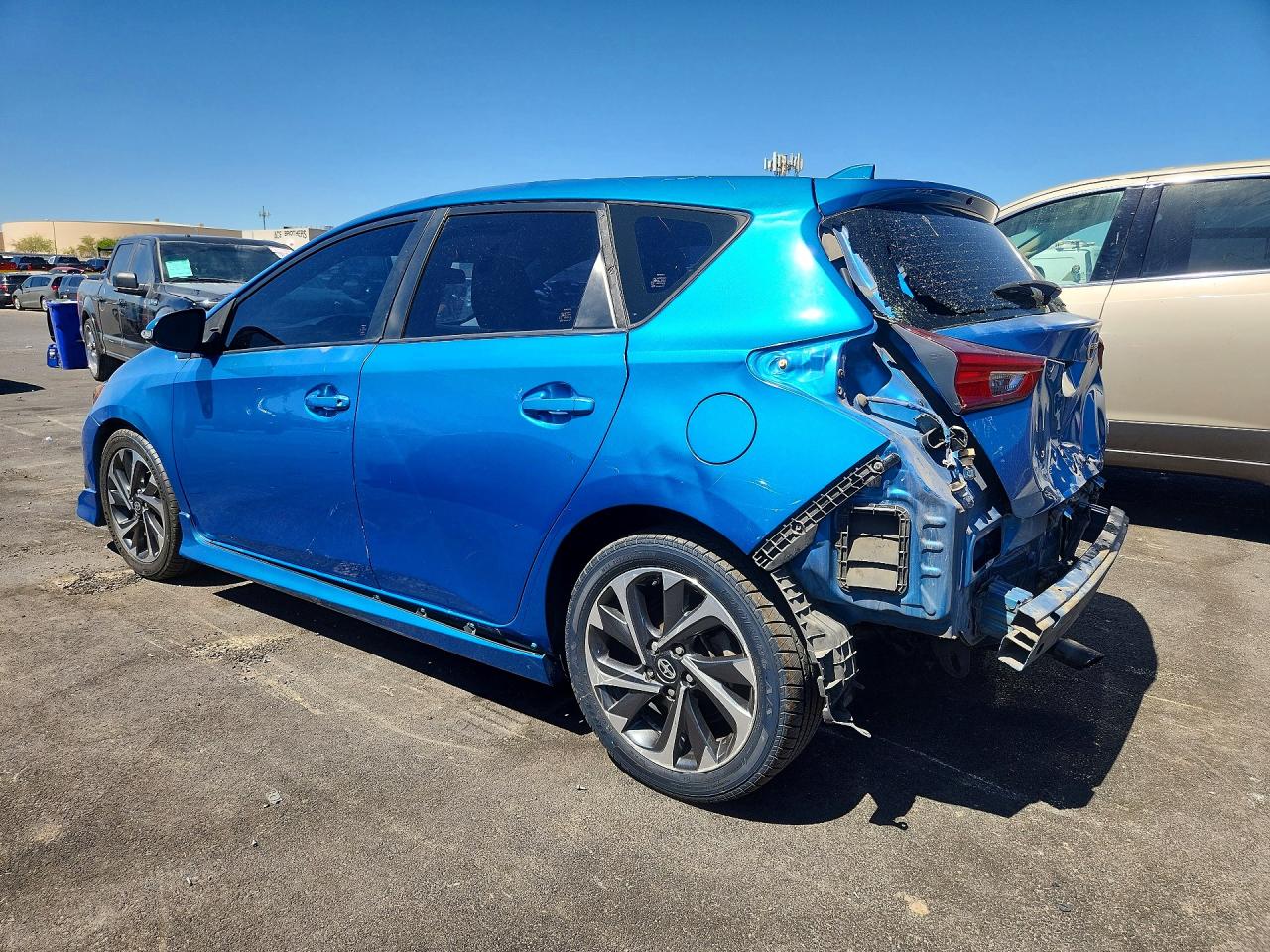 Scion iM Base