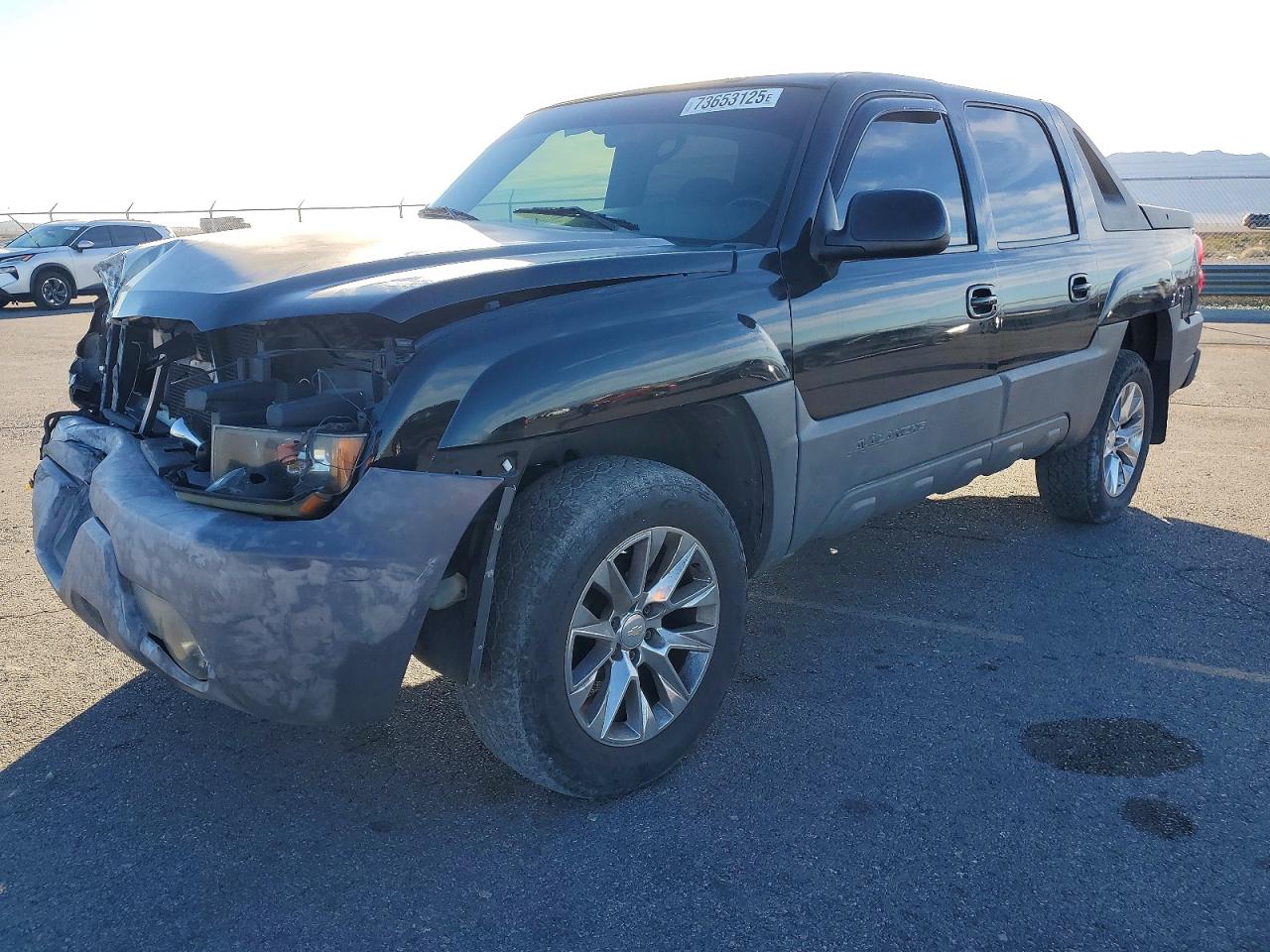 Salvage Chevrolet Avalanche Image