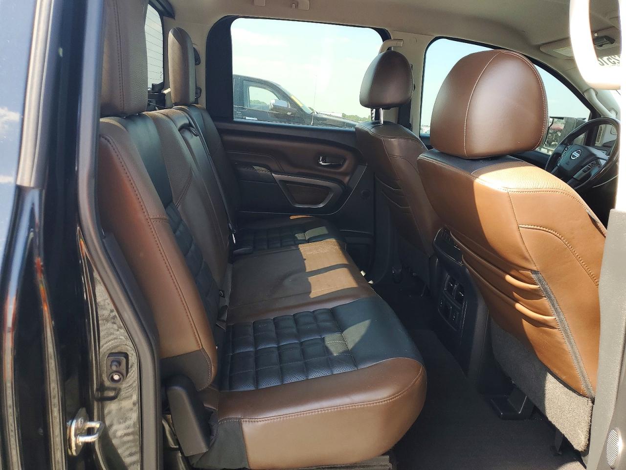 Nissan Titan Platinum Reserve