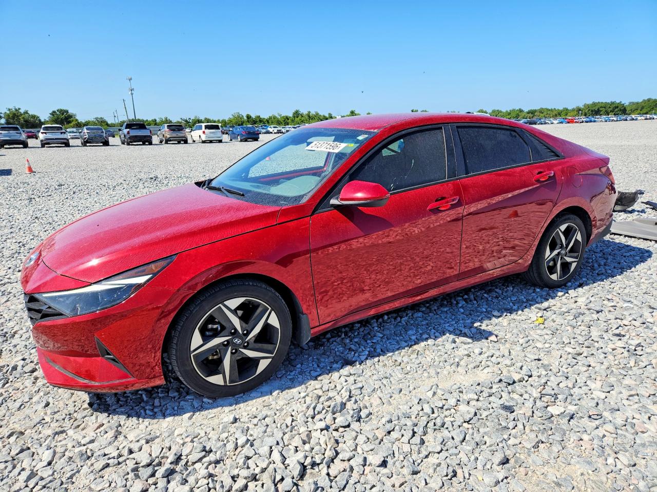 Salvage Hyundai ELANTRA Image