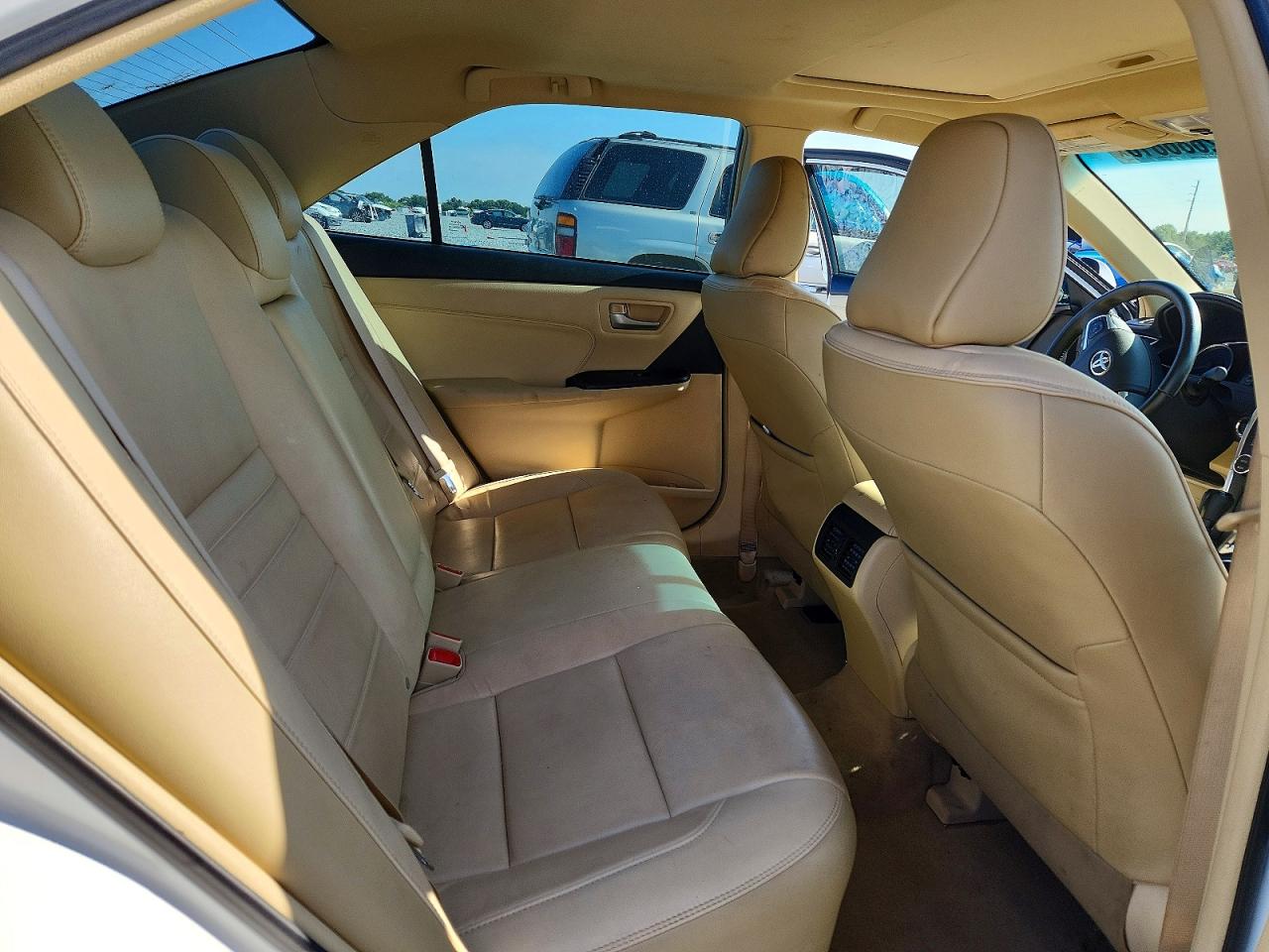 Toyota Camry Xle