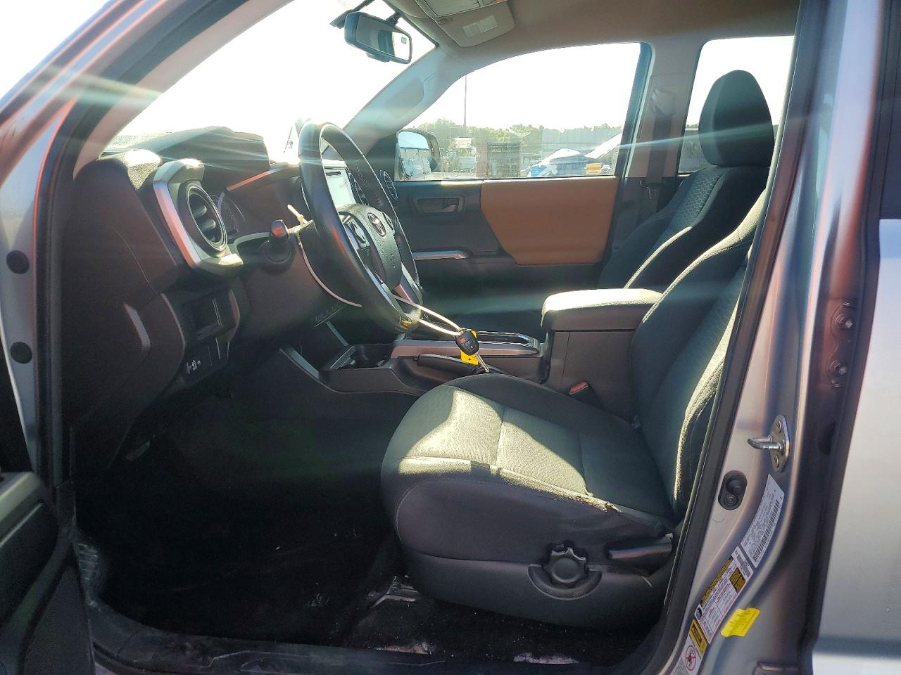 Toyota Tacoma Sr5 V6