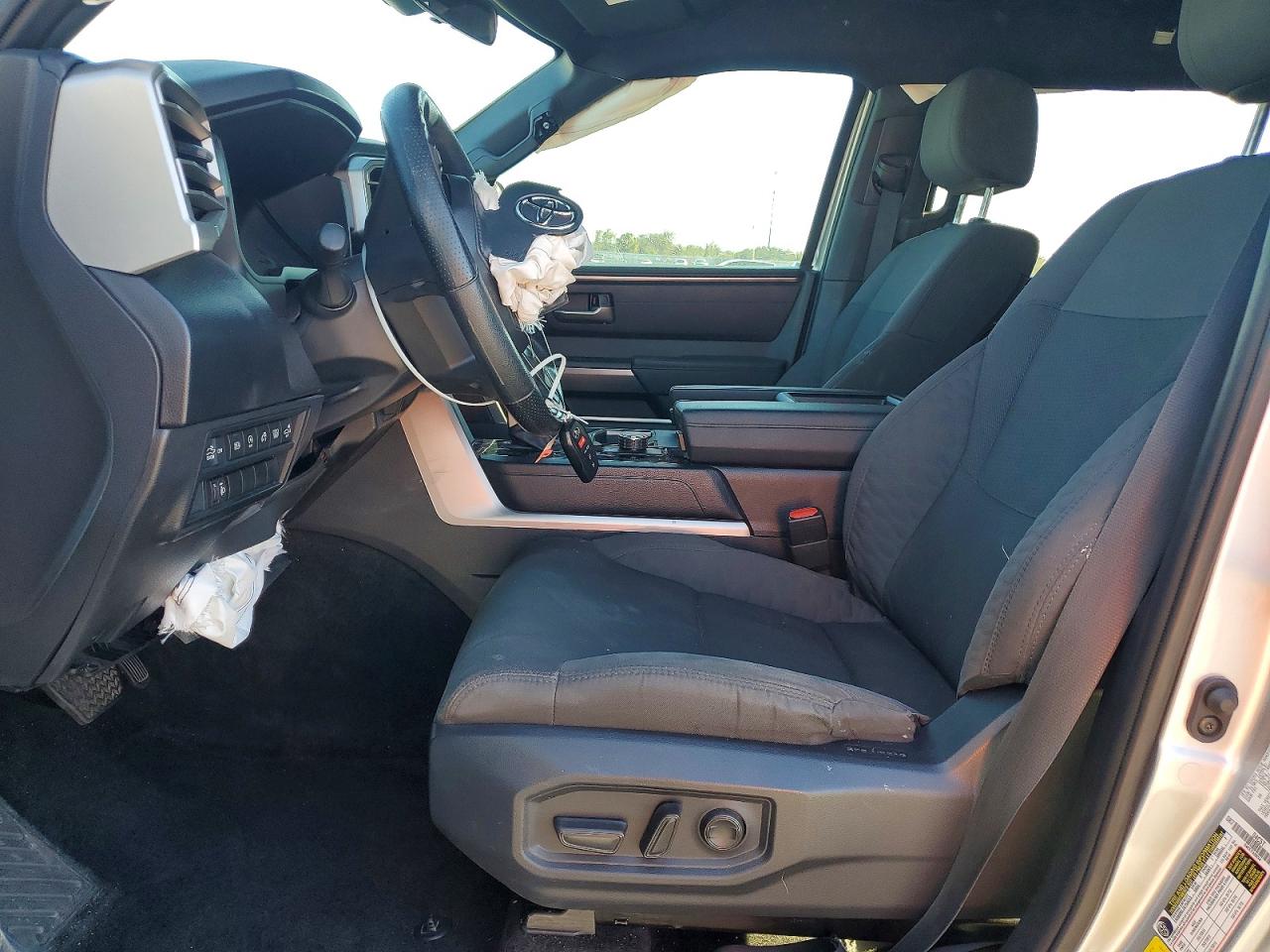 Toyota Tundra Sr5