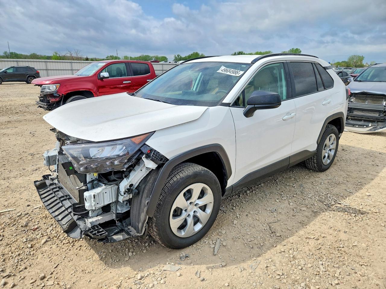 Salvage Toyota RAV4 Image