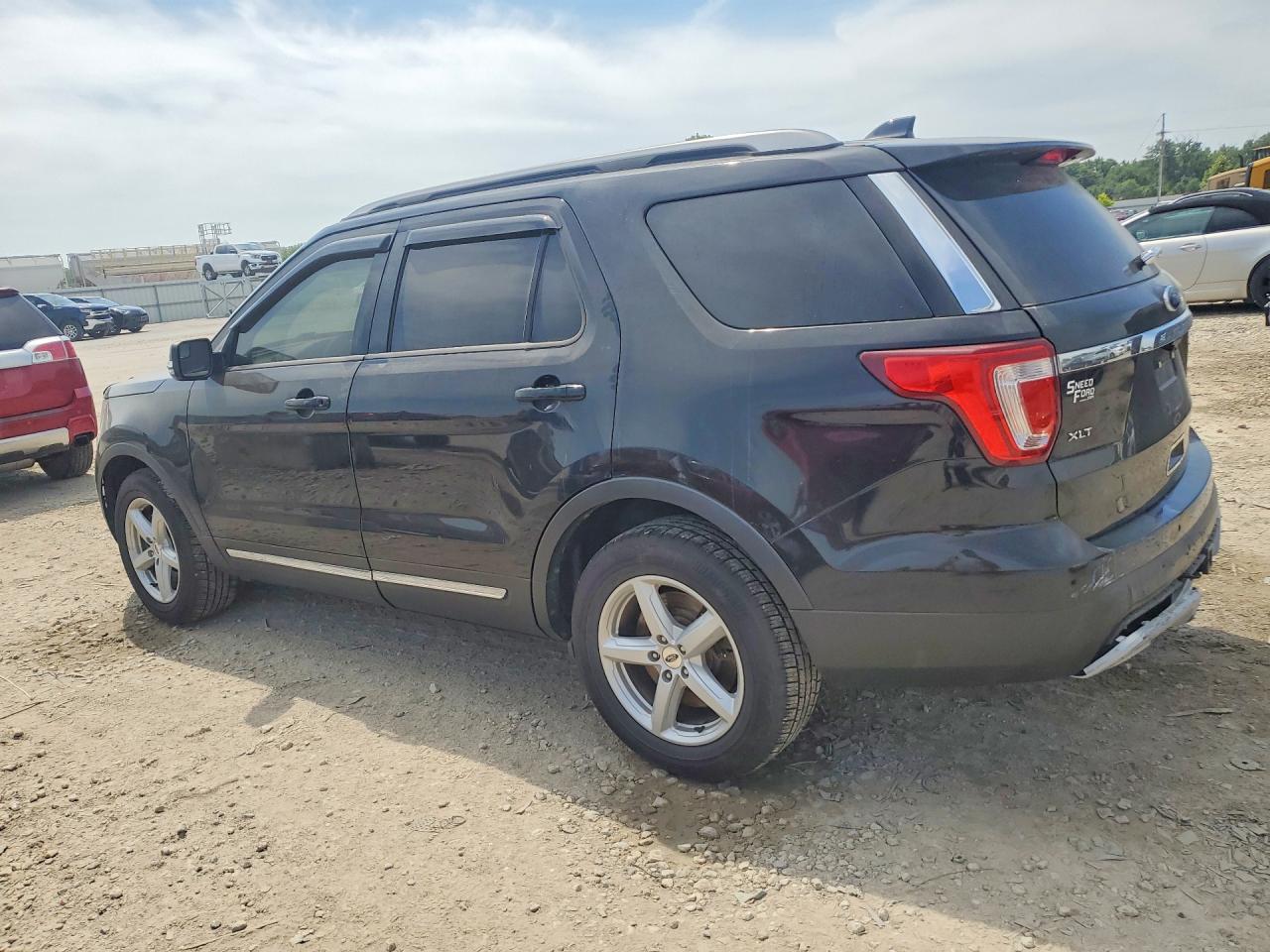 Ford Explorer Xlt