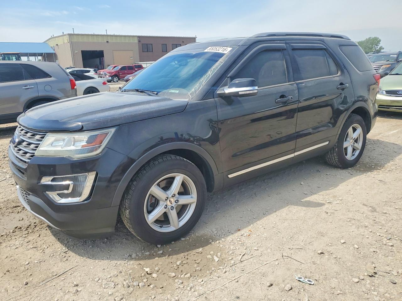 Salvage Ford Explorer Image