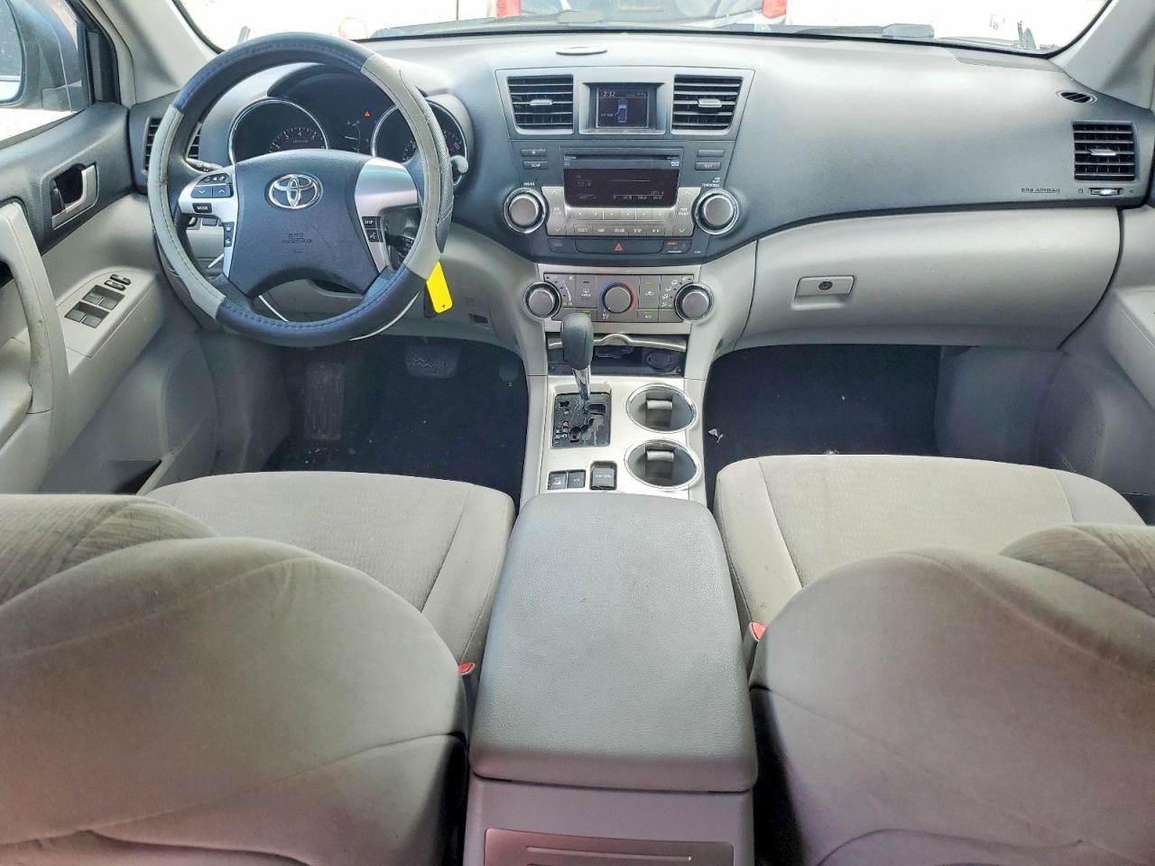 Toyota Highlander Base